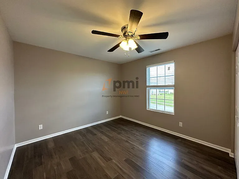 1864 Westridge Dr — Photo 14