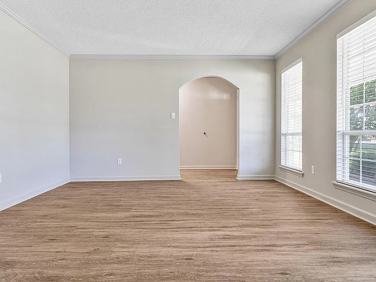 106 N Hiley Ct — Photo 16