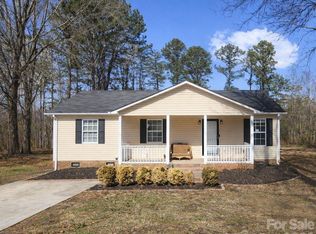 115 Ridge Ave, Cherryville, NC 28021