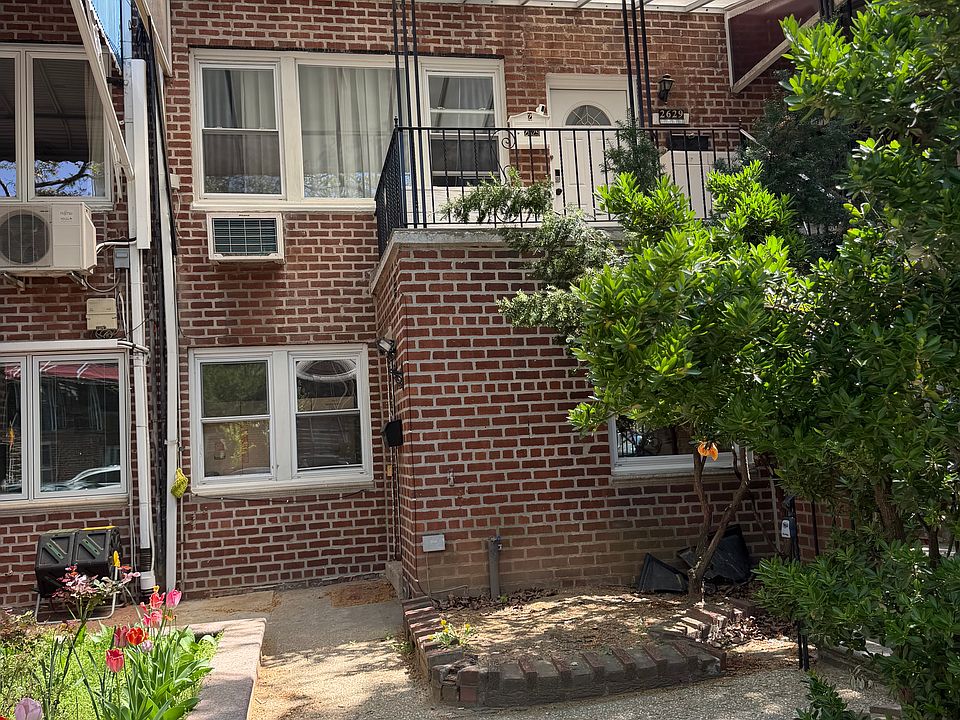 1st image of 2629 Haring St Floor 2