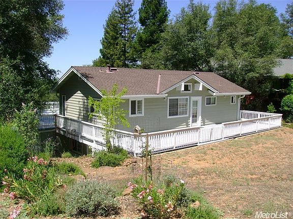2nd image of 23578 Saint Andrews Ct