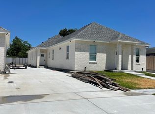 309 W Celestine St, Chalmette, LA 70043