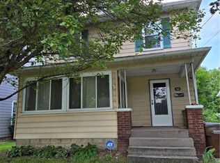 60 Flowers Ave, Sharon, PA 16146