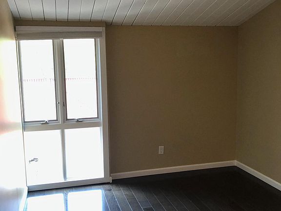 2nd image of 2407 Packard St APT 44
