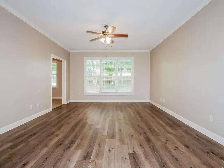 8895 Linell Cv — Photo 4