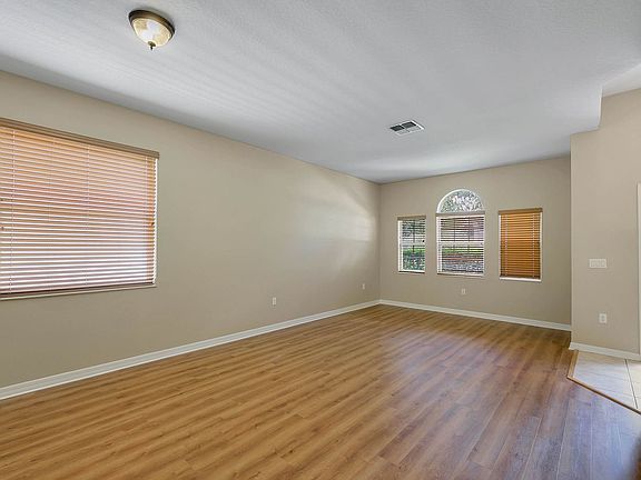 4th image of 12892 Daughtery Dr