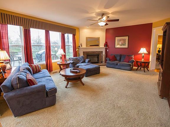 4th image of 2823 Emory Dr