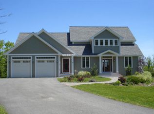 19 Terrier Cir, Rockport, ME 04856