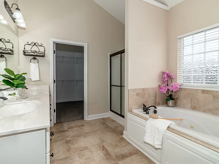 509 Hardwick Ct — Photo 16