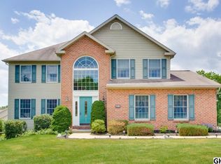 209 Alanthia Ln, Etters, PA 17319