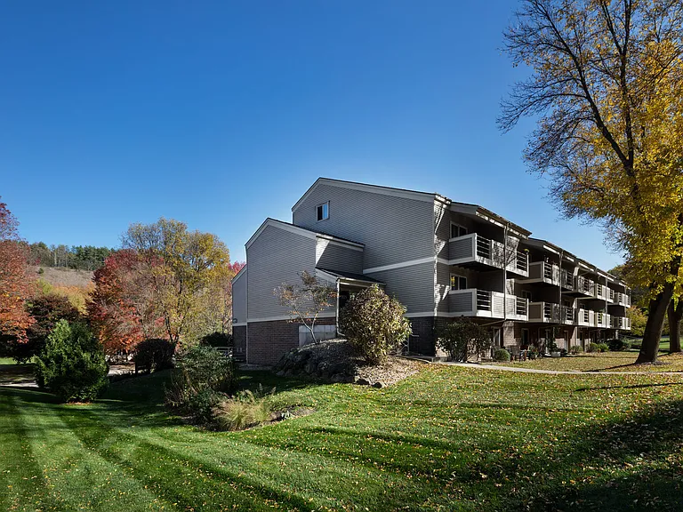 Cedar Glen Apartments (Phase I and II) — Photo 1