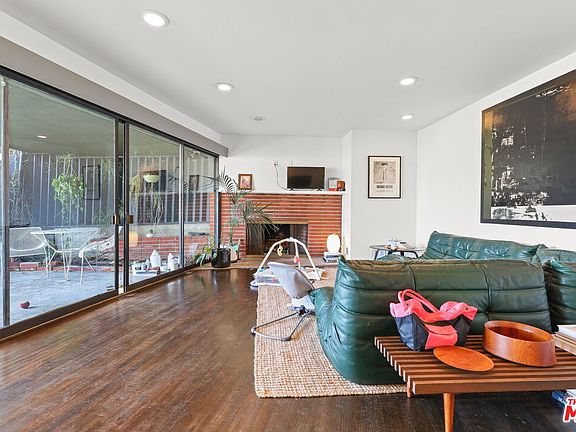 3rd image of 3765 Arbolada Rd