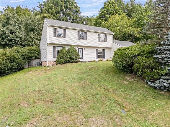 4th image of 435 Mulberry Dr