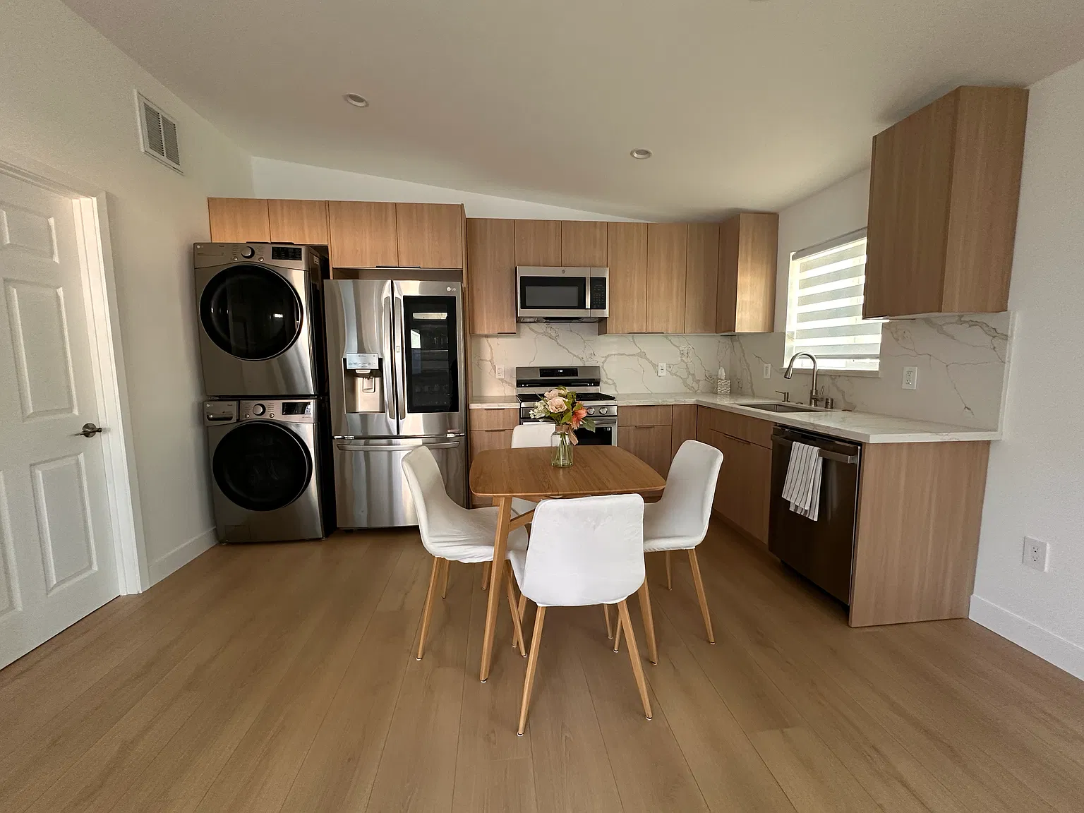 1 bed, 500 sqft, $2,500 — Photo 4