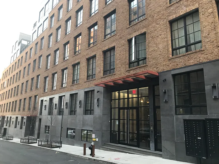24 Ford St #6E — Photo 14
