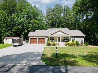 5086 Appalachian Rd, Winston Salem, NC 27105