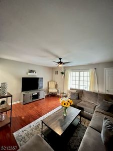 160 Mockingbird Ct #160, Three Bridges, NJ, 08887