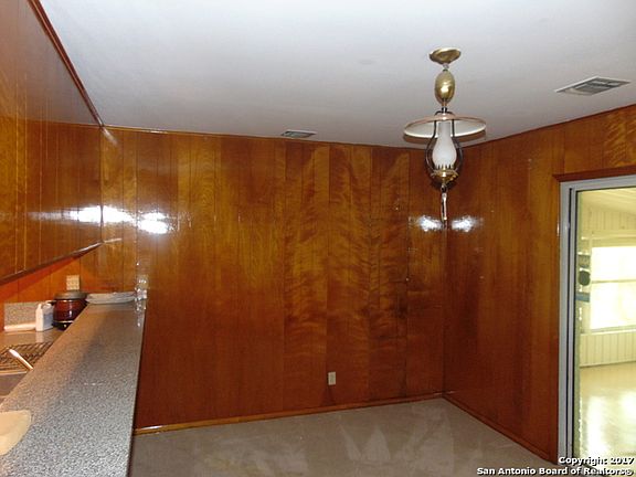 5th image of 3433 Belgium Ln