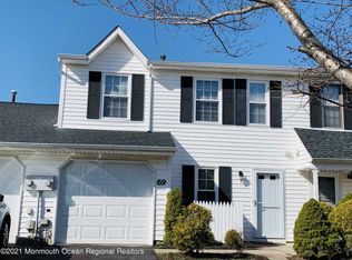 69 Harbor Cir, Freehold, NJ 07728