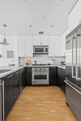 Sold by Compass | media 7