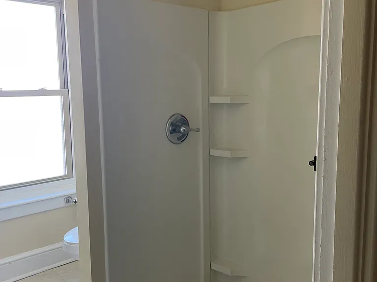 614 Penn Ave #3 — Photo 8