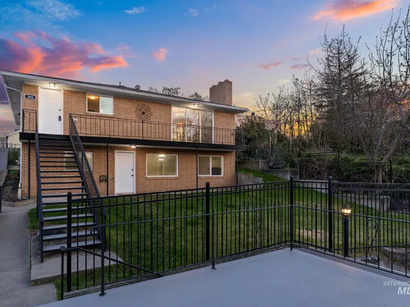 303 Highland Ave, Clarkston, WA 99403
