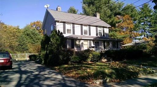 2nd image of 27 Staniford St