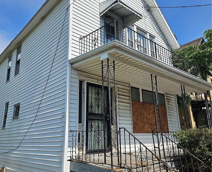 1st image of 950 Northampton St