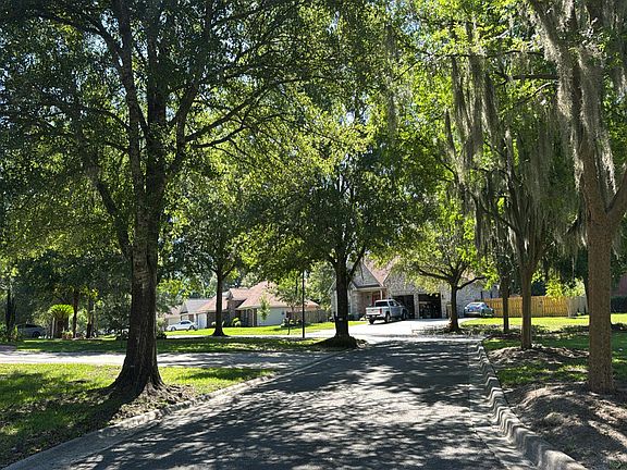 5th image of 35 Plum Orchard Ct