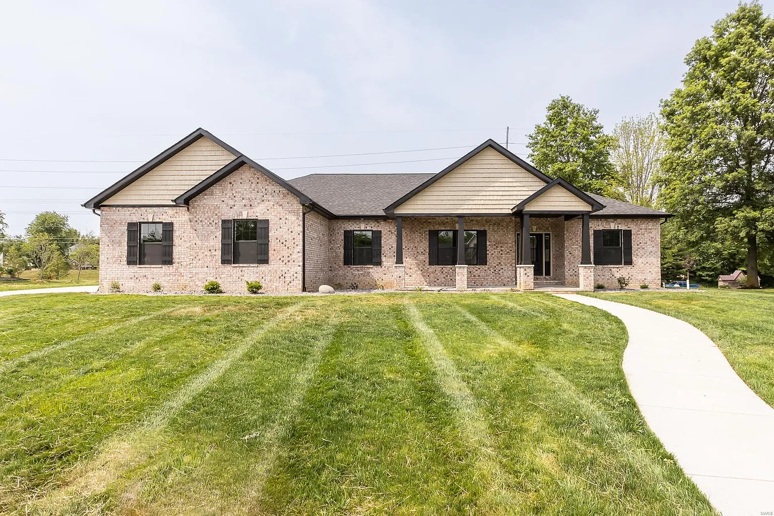 156 Berringer Dr photo 1