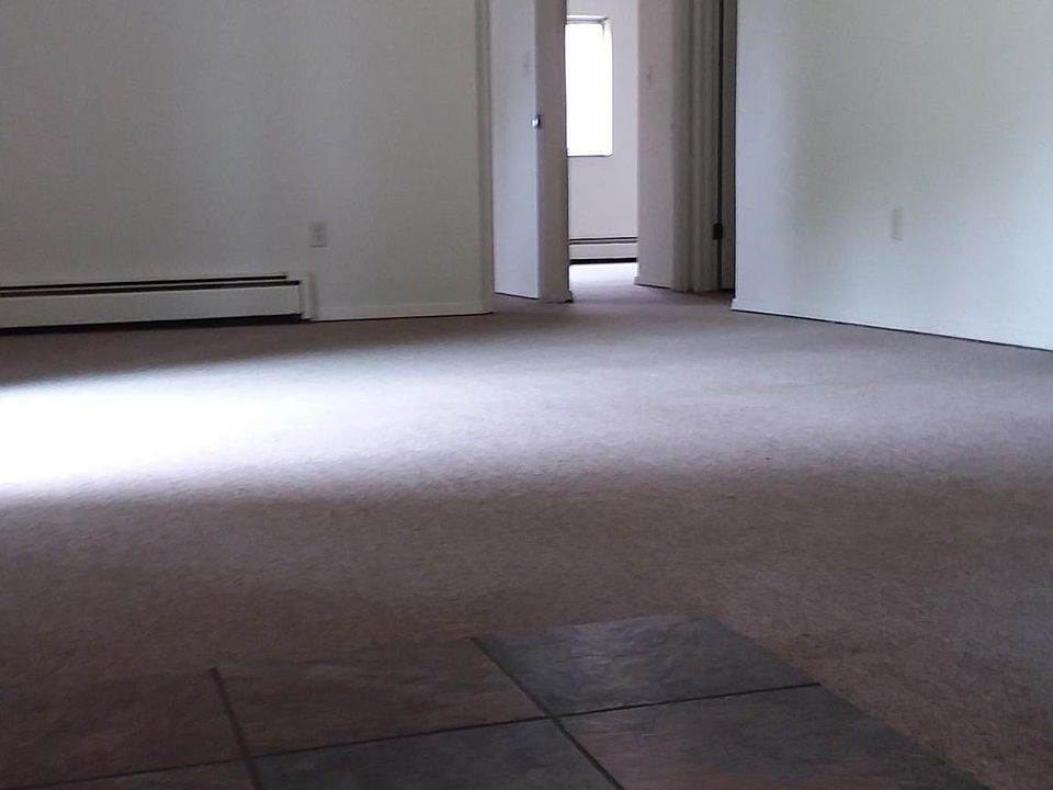 262-274, Living room with tile entry