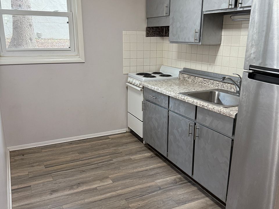 2nd image of 1021 N 5th St #6