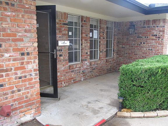 3rd image of 3314 Palmer Dr