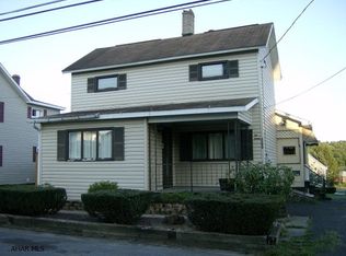 1084 Chestnut St, Nanty Glo, PA 15943