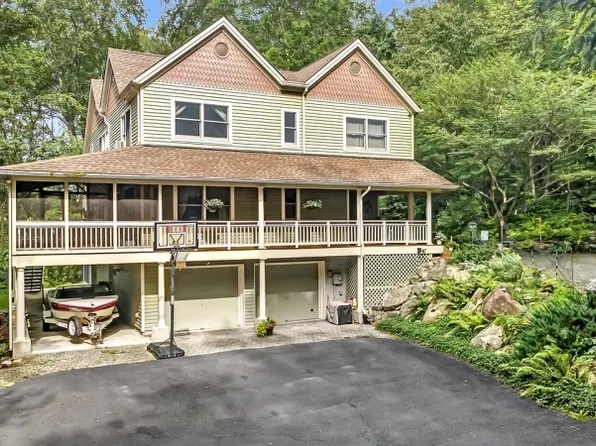 18 Hickory Run Rd, Lebanon Twp., NJ 07830