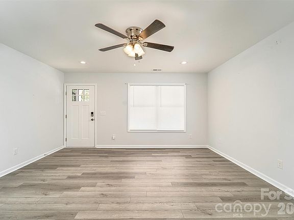 3rd image of 127 Harrel St