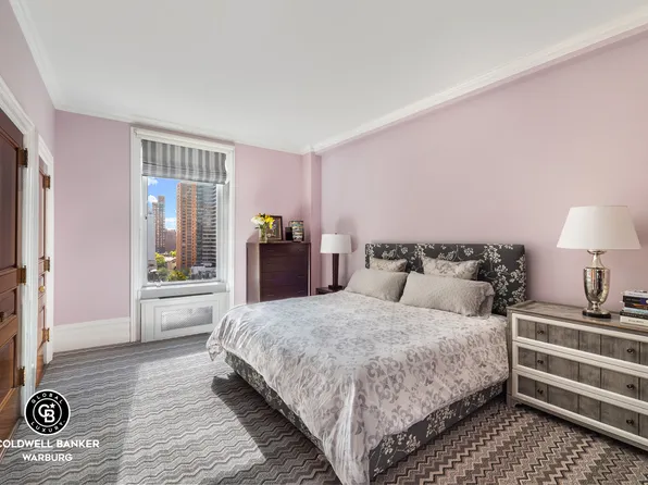 565 Park Avenue image 5 of 10