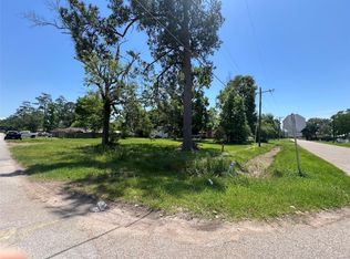 404 & 400 E Hanson St, Cleveland, TX 77327