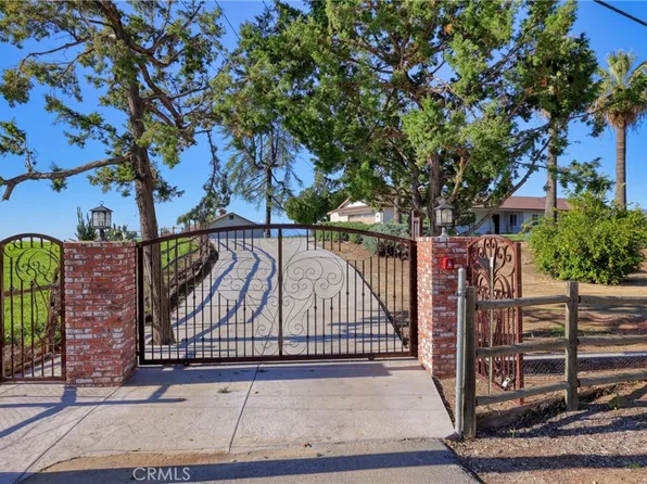 12646 10th St, Yucaipa, CA 92399
