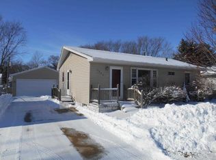 1527 Longfellow Ave, Waterloo, IA 50703