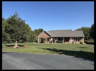 30096 Laurel Pl, Macon, MO 63552