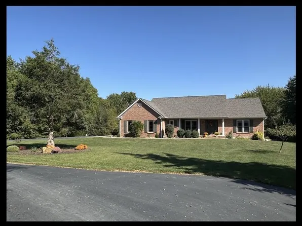 30096 Laurel Pl, Macon, MO 63552