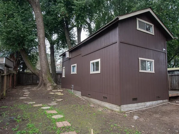 18089 Riverside Drive, Sonoma, CA 95476