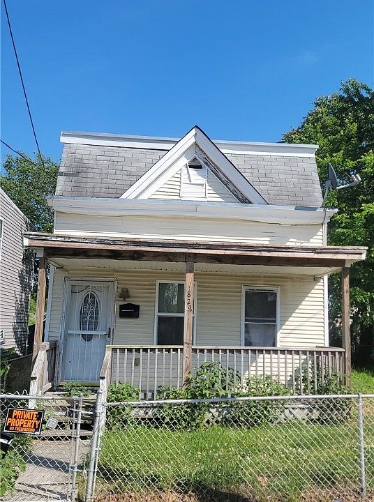 1st image of 1829 N 29th St