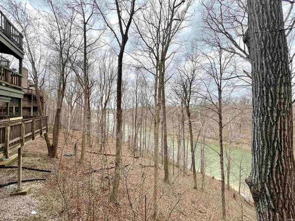 9438 S Lake Ridge Dr #117, Bloomington, IN 47401