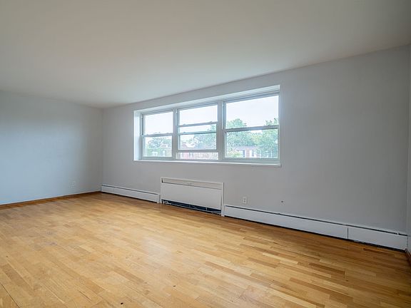 2nd image of 1986 Delaware Ave APT 6