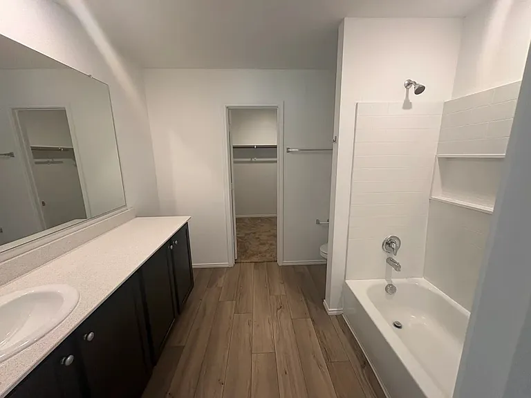 1328 Haymarket Rd #1 — Photo 4
