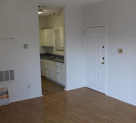 3rd image of 12166 Metric Blvd APT 3005