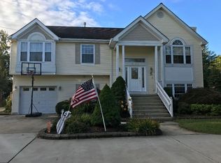 5126 Church Rd, Mount Laurel, NJ 08054