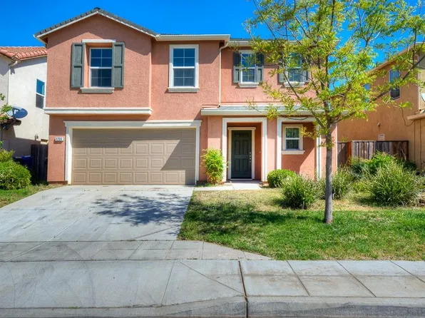 1231 Peach Ct, Madera, CA 93638